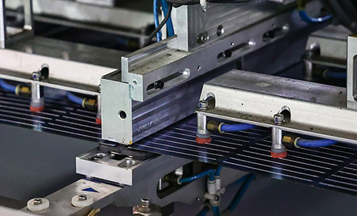 Soldadura por apilamiento en la producción de paneles solares